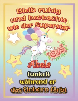 Bleib ruhig und beobachte wie Superstar Akela funkelt wahrend sie das Einhorn farbt